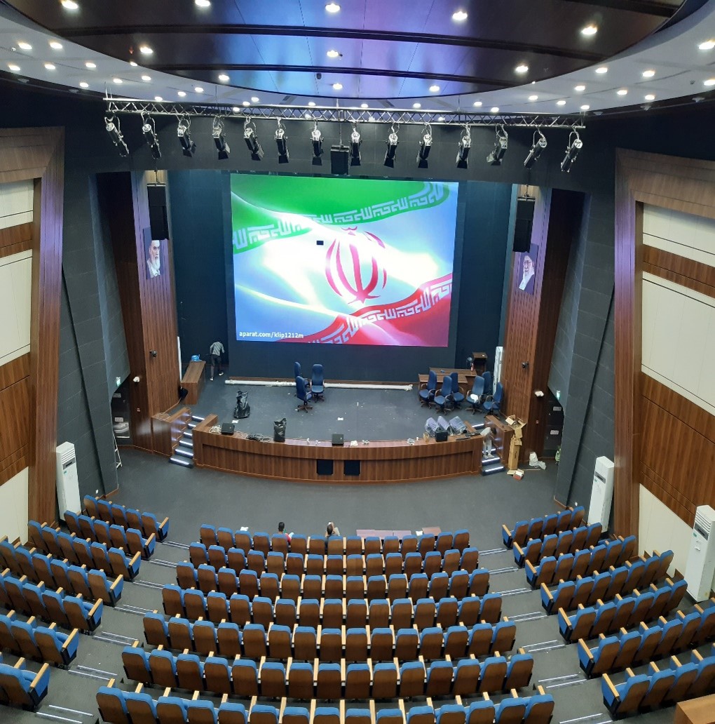 آمفی تئاتر مرکز همایش های شهر راز شهرداری شیراز